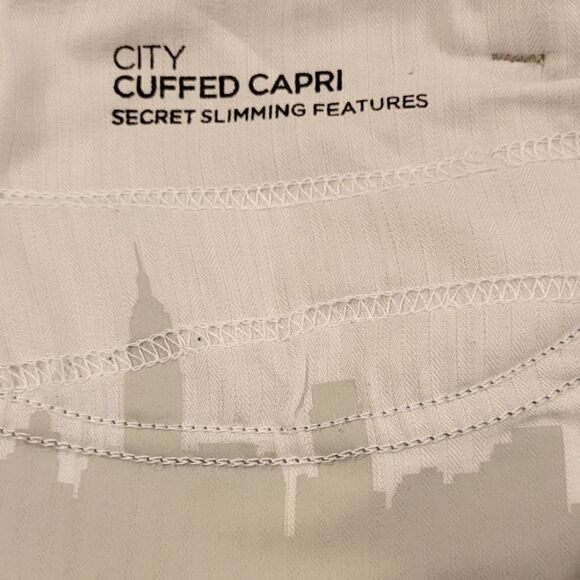 Jones New York Jeans City Cuffed Capri Medium Wash Denim Jeans - Picture 6 of 8